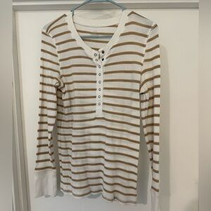 Flattering long sleeve shirt